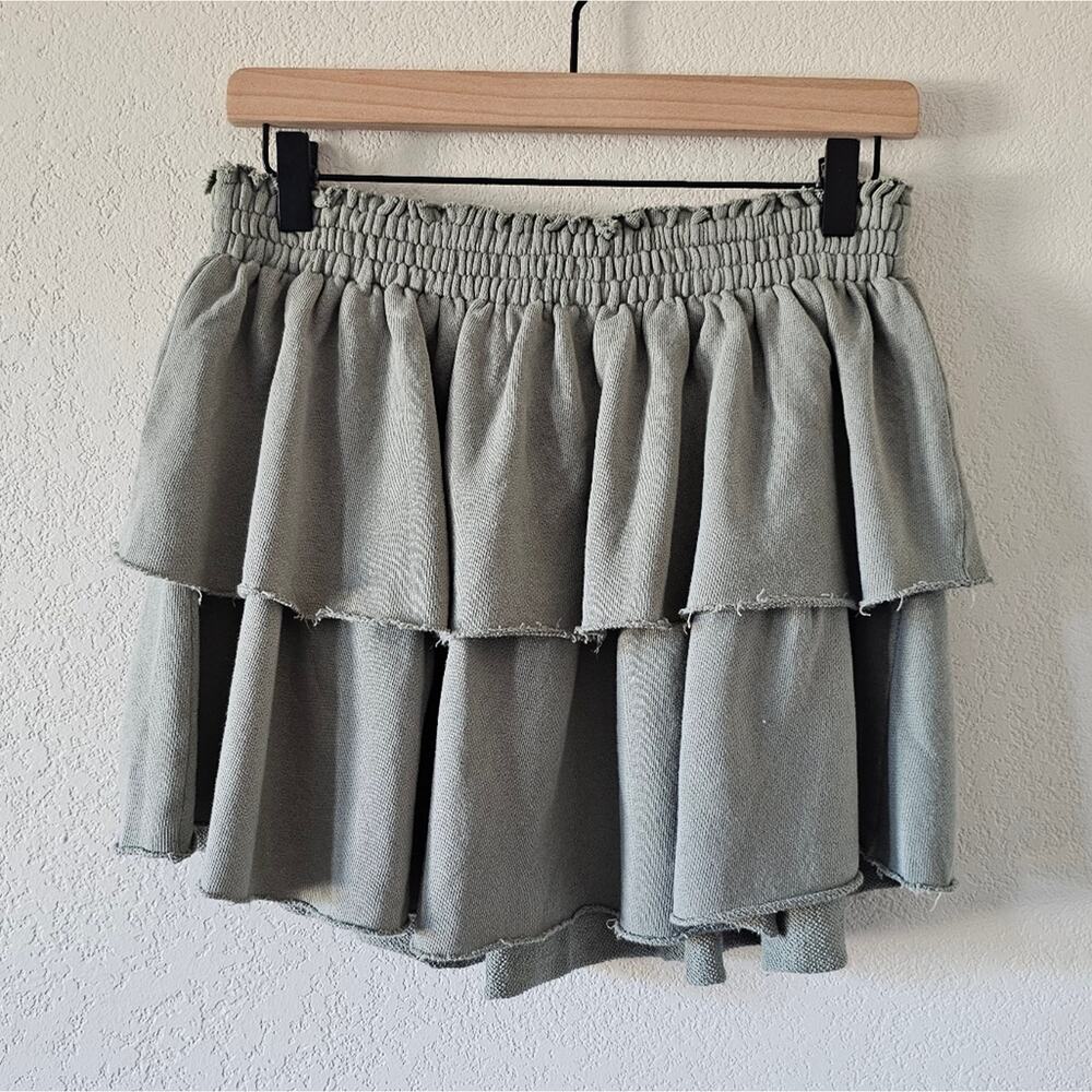 NWT aerie sage tiered mini skirt - Picture 3 of 8